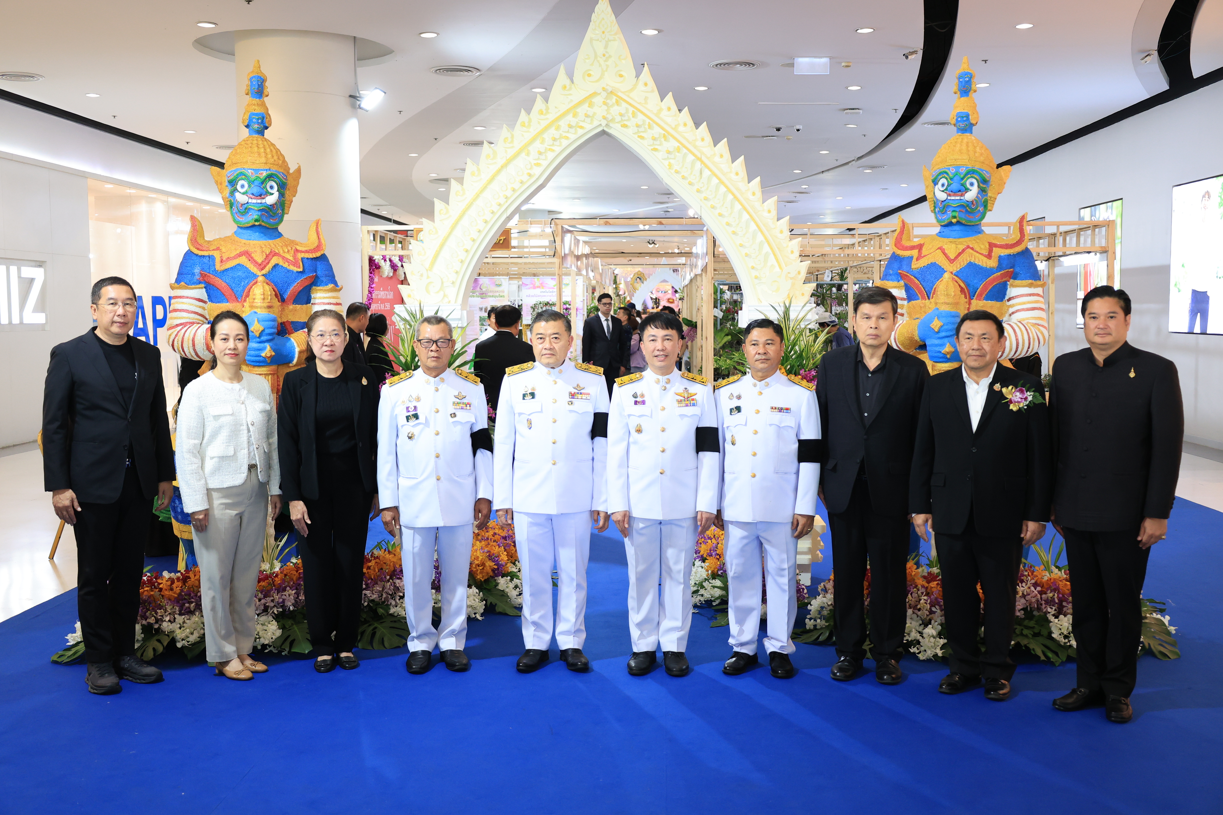 title - เลขาธิการ ส.ป.ก. ร่วมเป็นเกียรติในพิธีเปิดวันกล้วยไม้แห่งชาติ ณ ห้างสรรพสินค้าเซ็นทรัลเวสต์เกต 